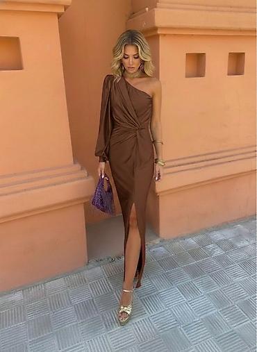 Haljine: ✅Elegantna jednoramena midi/duga haljina sa čvor-naborima ✅2700 din S — 3