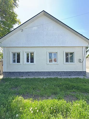 Продажа коттеджей и домов: ✨ Продаётся дом в с. Новопавловка (Бишкек) ✨ 🏡 Характеристики: • — 2