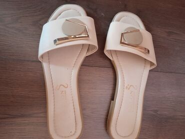 женские сандали adidas adilette: Размер: 39, Новый