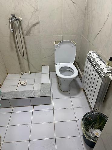 сдаю арча бешик: КВАРТИРА БЕРИЛЕТ 🏠цена договорная Что внутри: - Комната прямоугольной — 3