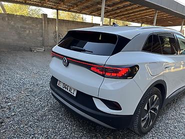 byd e6: Volkswagen ID.4: 2022 г., Автомат, Электромобиль, Кроссовер — 4