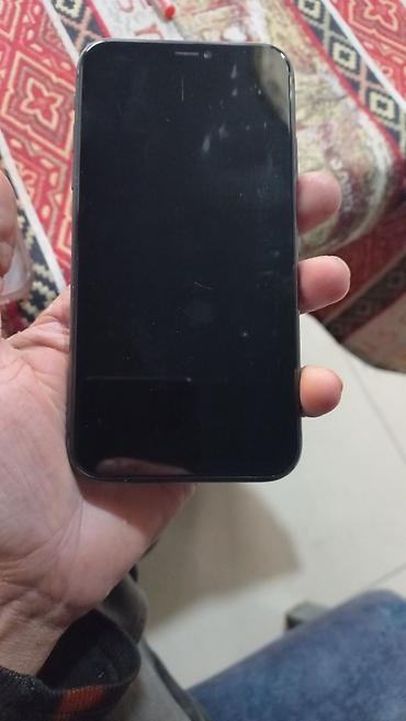 ıphone 5se: IPhone 11, Qara, Face ID — 5