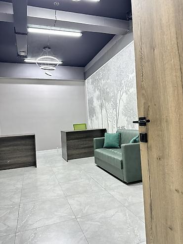 купить комнату под прописку: Сдаю Офисный кабинет: 20 м², С ремонтом, Первая линия — 6