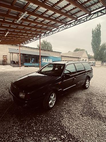 Унаа сатуу: Volkswagen Passat Variant: 1992 г., 1.8 л, Кол менен иштөөчү, Бензин, Универсал — 2