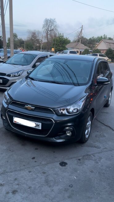 Chevrolet: Chevrolet Spark: 2017 г., 0.1 л, Бензин, Хэтчбэк