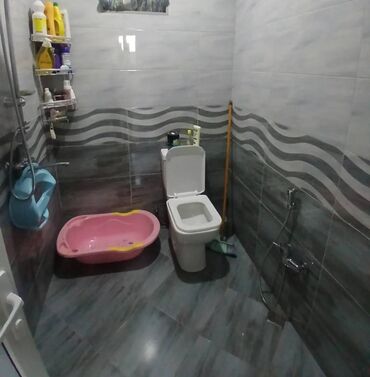 Həyət evləri və villaların satışı: Binə 4 otaqlı, 120 kv. m, Orta təmir — 8