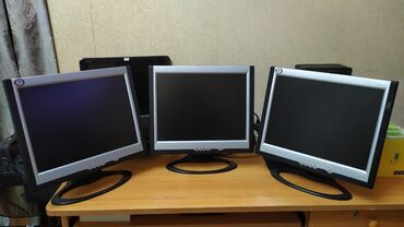 Monitorlar: LCD MONİTOR 15 düym ekrandır. Əla işləyir heç bir problemi yoxdur