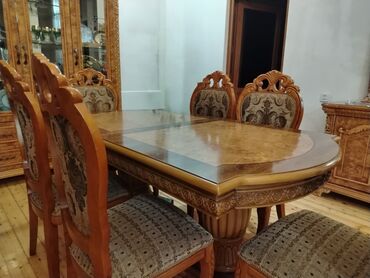 Бытовая химия: Для гостиной, Раскладной, Овальный стол, 8 стульев