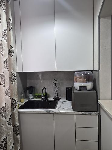 2 bedroom: Продаётся просторная 2х комнатная квартира. Сквозная планировка, 71.5 — 7