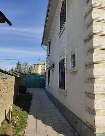 Долгосрочная аренда домов: 180 м², 5 комнат — 5