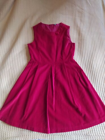 crvena plišana haljina: Benetton, Midi, Bez rukava, 140-146