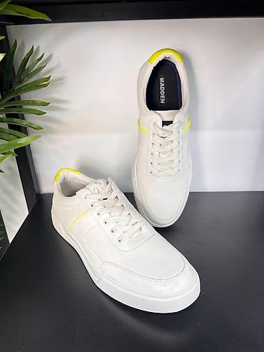 Кроссовки и спортивная обувь: Мужские подборки кроссовок 💯 оригинал из США Действует скидка -30%🔥 В — 10