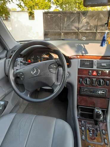 Οχήματα: Mercedes-Benz E 200: 2 l. | 2002 έ. | Sedan
