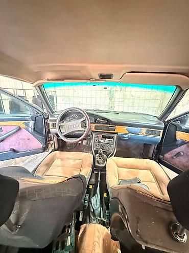 Унаа: Audi 100: 1984 г., Кол менен иштөөчү, Седан — 6