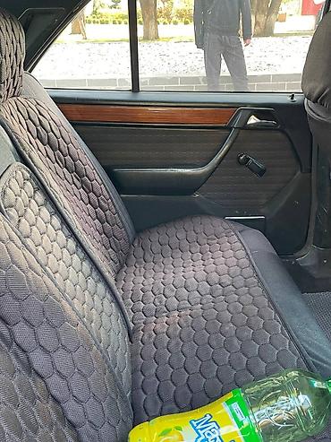 листва на 124: Mercedes-Benz W124: 1992 г., 2.2 л, Механика, Бензин, Седан — 5