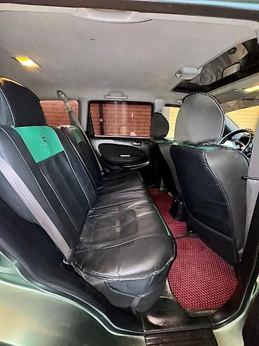 Honda: Honda HR-V: 2004 г., 1.6 л, Механика, Бензин, Кроссовер — 6