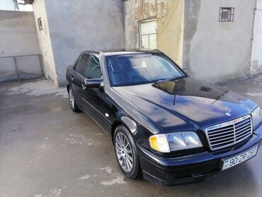 Mercedes-Benz: Mercedes-Benz 230: 2.3 l | 1999 il Sedan