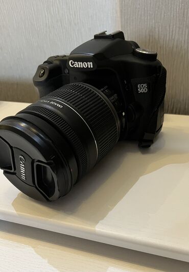 Fotokameralar: Canon 50D 18-200 ideal veziyyet harsheyi var ve ishlekdi zavod 8GB
