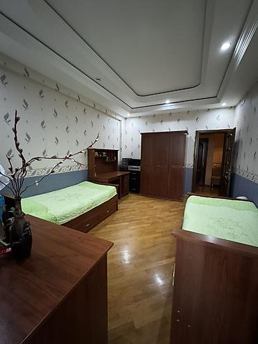 rabocide satilan evler: İnşaatçılar metrosunun TAM yanında — 150 m², 3 otaqlı, tam əşyalı — 4