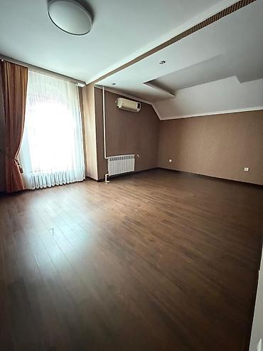 Долгосрочная аренда домов: 340 м², 7 комнат — 28