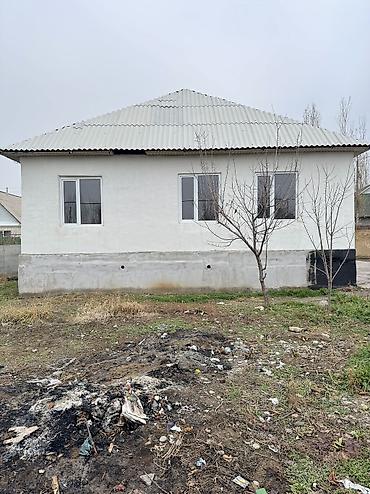 Продажа коттеджей и домов: ✨Продается дом с подвалом в с. Сокулук✨ 🏡Характеристики: • Комнат - 4 — 2