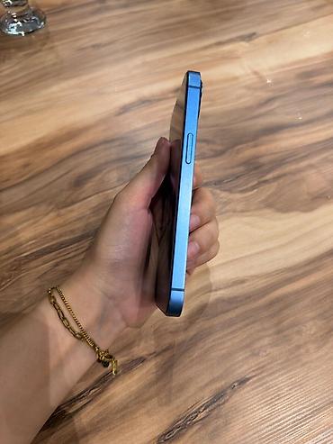 poco telefon: IPhone 13, Mavi, Face ID — 6