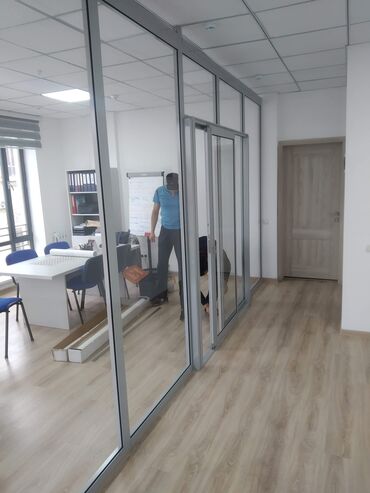 Перегородки на заказ: На заказ Каркасная перегородка, Для офиса, Бронированное стекло, Монтаж, Демонтаж, Бесплатный замер at lalafo.kg — 24 Перегородки на заказ: На заказ Каркасная перегородка, Для офиса, Бронированное стекло, Монтаж, Демонтаж, Бесплатный замер — 24