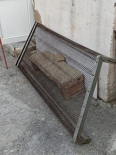 Metal çarpayı karkası və tor şəbəkəli əsas Tam metal konstruksiya