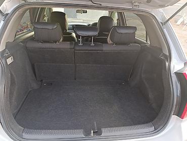 Toyota: Toyota Allex: 2003 г., Автомат, Бензин, Хэтчбэк — 3