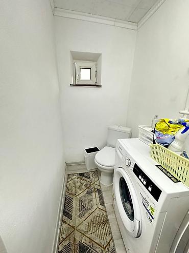 Продажа коттеджей и домов: Маевкадан 4 болмолуу үй сатылат, абалы жакшы сүрөттөгүдөй, удобства — 14