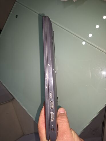 Dell: Intel Core i3, 8 GB OZU, 15.6 " — 10