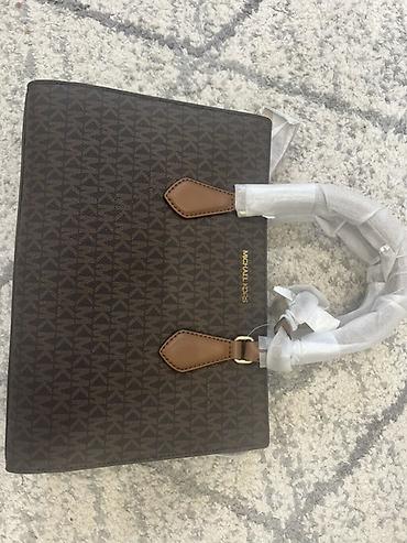 mk сумки: Сумка MICHAEL Michael Kors Sheila MD CZ Satchel, цвет Brown.💥 — 5