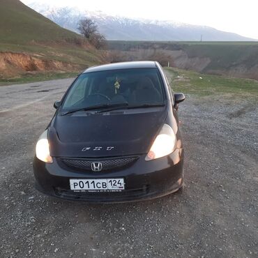 сигнал на машину: Honda Fit: 2004 г., 1.3 л, Вариатор, Бензин, Седан