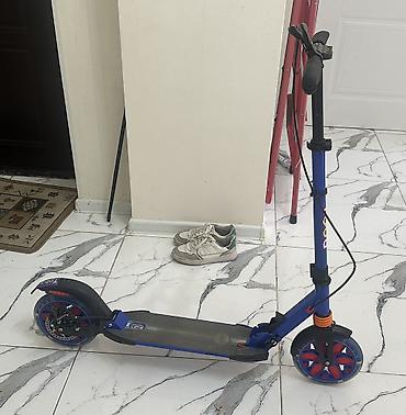 Velosipedlər: Kecen il alinib.30 man satilir.Bezi problemleri var.Amma isleyir — 3