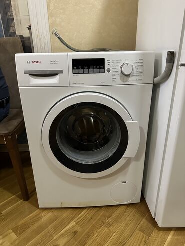 işdenmiş paltar yuyan: Paltaryuyan maşın Bosch, 7 kq, İşlənmiş, Avtomat, Qurutmasız, Ünvandan götürmə