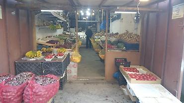 Qida məhsulları: Meyvə-tərəvəz köşkü – geniş assortiment Təzə və gündəlik gətirilən: - — 2