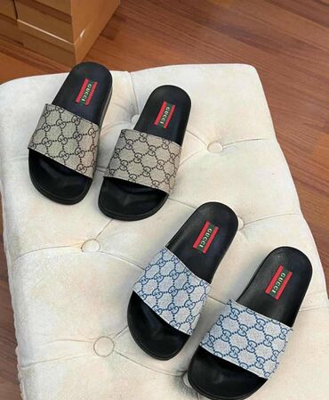 papuce crocs: Fashion slippers, Louis Vuitton, 40
