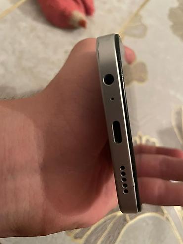 honor 70 plata: Honor X6c, 256 GB, rəng - Gümüşü — 10