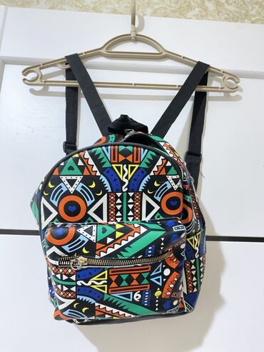 Məktəb çantaları: Uşaq üçün Rəngarəng naxışlı mini bel çantası (backpack) - Dizayn