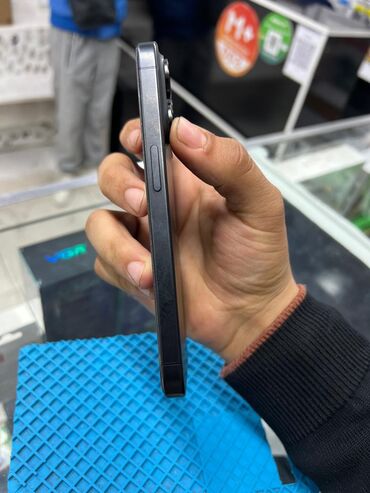 Apple iPhone: IPhone 15 Pro, Б/у, 128 ГБ, Black Titanium, Защитное стекло, В рассрочку, 85 % — 3