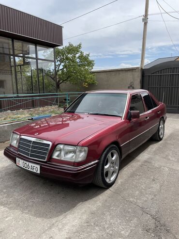 Mercedes-Benz: Mercedes-Benz W124: 1993 г., 2.2 л, Механика, Бензин, Седан