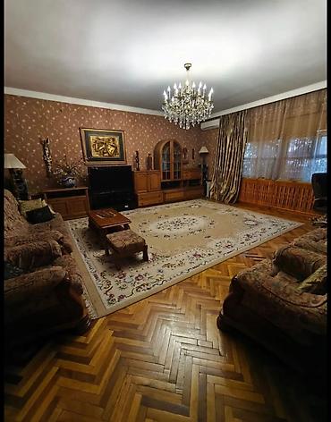 🏡 Продаётся большой добротный дом 650 м² на участке 5,5 соток! 📍 at lalafo.kg 🏡 Продаётся большой добротный дом 650 м² на участке 5,5 соток! 📍
