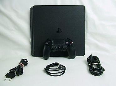 PS4 (Sony Playstation 4): U ponudi je Sony PlayStation 4.
Konzola je najnoviji SLIM model — 9