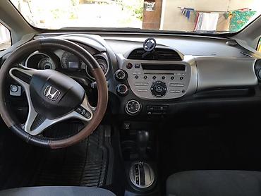 Транспорт: Honda Fit: 2010 г., Автомат, Бензин, Хэтчбэк — 5