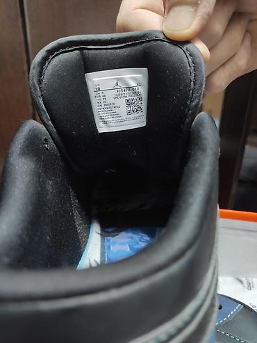 lining бу: Эркектердин кроссовкасы, 42, Air Jordan, Колдонулган, түсү - Кара — 3