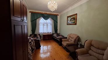 Günlük kirayə evlər: 160 kv. m, 4 otaqlı -da lalafo.az — 12 Günlük kirayə evlər: 160 kv. m, 4 otaqlı — 12