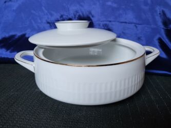 Činije: Corbaluk 1god.Bavaria Scherzer porcelan. Coraluk je perfektan,sva na na lalafo.rs — 1 Činije: Corbaluk 1god.Bavaria Scherzer porcelan. Coraluk je perfektan,sva na — 1