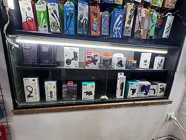 mağazanın: PH Telekom – mobil aksesuarlar və telefon servisi Məhsullar: - Telefon — 9