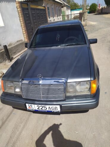 Mercedes-Benz: Mercedes-Benz