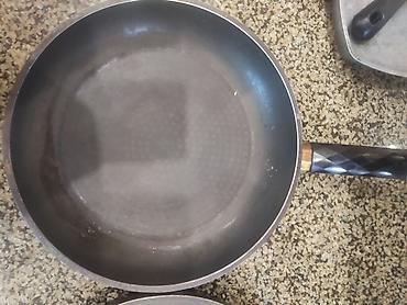Сковородки: Сковороды любая 1 шт-500 сом Блинная сковородка, для выпечки в at lalafo.kg — 10 Сковородки: Сковороды любая 1 шт-500 сом Блинная сковородка, для выпечки в — 10